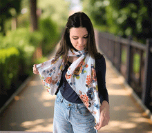 Naložite sliko v pregledovalnik galerije, ženski šal poletni šali rožice modni sal rože sali prehodni sal cvetlice bombaž bombaz svila ženski šali moda udoben šal mehek sal jesenski šal ženski šal rožice modni šal