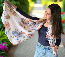 Naložite sliko v pregledovalnik galerije, ženski šal poletni šali rožice modni sal rože sali prehodni sal cvetlice bombaž bombaz svila ženski šali moda udoben šal mehek sal jesenski šal ženski šal rožice modni šal