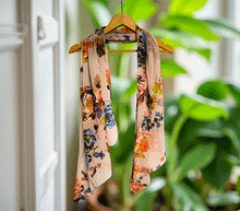 Naložite sliko v pregledovalnik galerije, ženski šal poletni šali rožice modni sal rože sali prehodni sal cvetlice bombaž bombaz svila ženski šali moda udoben šal mehek sal jesenski šal ženski šal rožice modni šal