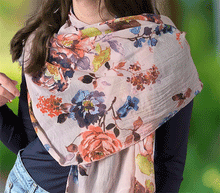 Naložite sliko v pregledovalnik galerije, ženski šal poletni šali rožice modni sal rože sali prehodni sal cvetlice bombaž bombaz svila ženski šali moda udoben šal mehek sal jesenski šal ženski šal rožice modni šal