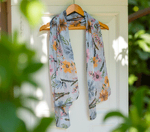 Naložite sliko v pregledovalnik galerije, ženski šal poletni šali rožice modni sal rože sali prehodni sal cvetlice bombaž bombaz svila ženski šali moda udoben šal mehek sal jesenski šal ženski šal rožice modni šal