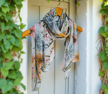 Naložite sliko v pregledovalnik galerije, ženski šal poletni šali rožice modni sal rože sali prehodni sal cvetlice bombaž bombaz svila ženski šali moda udoben šal mehek sal jesenski šal ženski šal rožice modni šal