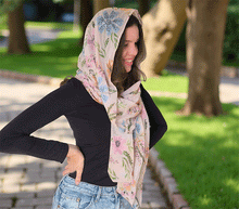 Naložite sliko v pregledovalnik galerije, ženski šal poletni šali rožice modni sal rože sali prehodni sal cvetlice bombaž bombaz svila ženski šali moda udoben šal mehek sal jesenski šal ženski šal rožice modni šal