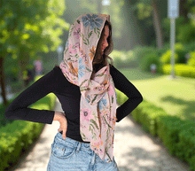 Naložite sliko v pregledovalnik galerije, ženski šal poletni šali rožice modni sal rože sali prehodni sal cvetlice bombaž bombaz svila ženski šali moda udoben šal mehek sal jesenski šal ženski šal rožice modni šal