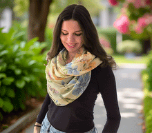 Naložite sliko v pregledovalnik galerije, ženski šal poletni šali rožice modni sal rože sali prehodni sal cvetlice bombaž bombaz svila ženski šali moda udoben šal mehek sal jesenski šal ženski šal rožice modni šal