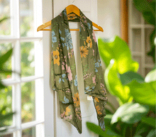 Naložite sliko v pregledovalnik galerije, ženski šal poletni šali rožice modni sal rože sali prehodni sal cvetlice bombaž bombaz svila ženski šali moda udoben šal mehek sal jesenski šal ženski šal rožice modni šal