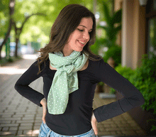 Naložite sliko v pregledovalnik galerije, ženski šal poletni šali srcki modni sal srčki sali prehodni sal srce bombaž bombaz svila ženski šali moda udoben šal mehek sal jesenski šal ženski šal srca modni šal poletni sal