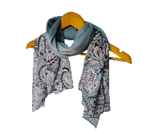 Naložite sliko v pregledovalnik galerije, ženski šal poletni šali rožice modni sal rože sali prehodni sal cvetlice bombaž bombaz svila ženski šali moda udoben šal mehek sal jesenski šal ženski šal rožice modni šal šal občutljiva koža ugodni šali