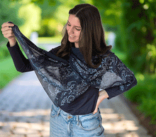 Naložite sliko v pregledovalnik galerije, ženski šal poletni šali rožice modni sal rože sali prehodni sal cvetlice bombaž bombaz svila ženski šali moda udoben šal mehek sal jesenski šal ženski šal rožice modni šal šal občutljiva koža ugodni šali