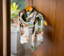 Naložite sliko v pregledovalnik galerije, ženski šal poletni šali rožice modni sal rože sali prehodni sal cvetlice viskoza ženski šali moda udoben šal mehek sal jesenski šal cvetlični ženski šal