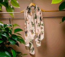 Naložite sliko v pregledovalnik galerije, ženski šal poletni šali rožice modni sal rože sali prehodni sal cvetlice viskoza ženski šali moda udoben šal mehek sal jesenski šal cvetlični ženski šal