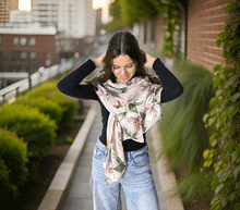 Naložite sliko v pregledovalnik galerije, ženski šal poletni šali rožice modni sal rože sali prehodni sal cvetlice viskoza ženski šali moda udoben šal mehek sal jesenski šal cvetlični ženski šal