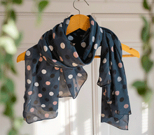 Naložite sliko v pregledovalnik galerije, ženski šal poletni šali pike modni sal rože sali prehodni sal pikice bombaž bombaz svila ženski šali moda udoben šal mehek sal jesenski šal ženski šal