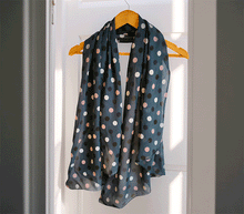 Naložite sliko v pregledovalnik galerije, ženski šal poletni šali pike modni sal rože sali prehodni sal pikice bombaž bombaz svila ženski šali moda udoben šal mehek sal jesenski šal ženski šal