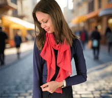 Naložite sliko v pregledovalnik galerije, ženski šal poletni šali pike modni sal rože sali prehodni sal pikice bombaž bombaz svila ženski šali moda udoben šal mehek sal jesenski šal ženski šal ugodni šali ugodni ženski šali