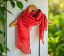 Naložite sliko v pregledovalnik galerije, ženski šal poletni šali pike modni sal rože sali prehodni sal pikice bombaž bombaz svila ženski šali moda udoben šal mehek sal jesenski šal ženski šal ugodni šali ugodni ženski šali