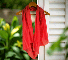 Naložite sliko v pregledovalnik galerije, ženski šal poletni šali pike modni sal rože sali prehodni sal pikice bombaž bombaz svila ženski šali moda udoben šal mehek sal jesenski šal ženski šal ugodni šali ugodni ženski šali