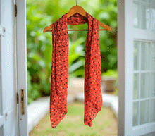 Naložite sliko v pregledovalnik galerije, ženski šal poletni šali pike modni sal rože sali prehodni sal pikice bombaž bombaz svila ženski šali moda udoben šal mehek sal jesenski šal ženski šal