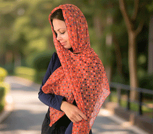 Naložite sliko v pregledovalnik galerije, ženski šal poletni šali pike modni sal rože sali prehodni sal pikice bombaž bombaz svila ženski šali moda udoben šal mehek sal jesenski šal ženski šal