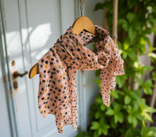 Naložite sliko v pregledovalnik galerije, ženski šal poletni šali pike modni sal rože sali prehodni sal pikice bombaž bombaz svila ženski šali moda udoben šal mehek sal jesenski šal ženski šal