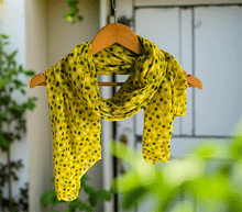 Naložite sliko v pregledovalnik galerije, ženski šal poletni šali pike modni sal rože sali prehodni sal pikice bombaž bombaz svila ženski šali moda udoben šal mehek sal jesenski šal ženski šal