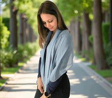 Naložite sliko v pregledovalnik galerije, ženski šal poletni šali pike modni sal rože sali prehodni sal pikice bombaž bombaz svila ženski šali moda udoben šal mehek sal jesenski šal ženski šal ugodni šali ugodni ženski šali