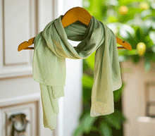 Naložite sliko v pregledovalnik galerije, ženski šal poletni šali pike modni sal rože sali prehodni sal pikice bombaž bombaz svila ženski šali moda udoben šal mehek sal jesenski šal ženski šal ugodni šali ugodni ženski šali