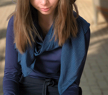 Naložite sliko v pregledovalnik galerije, ženski šal poletni šali pike modni sal rože sali prehodni sal pikice bombaž bombaz svila ženski šali moda udoben šal mehek sal jesenski šal ženski šal ugodni šali ugodni ženski šali