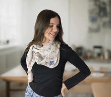 Naložite sliko v pregledovalnik galerije, ženski šal poletni šali rožice modni sal rože sali prehodni sal cvetlice bombaž bombaz svila ženski šali moda udoben šal mehek sal
metulji jesenski šal cvetlični ženski šal