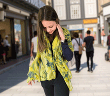 Naložite sliko v pregledovalnik galerije, ženski šal poletni šali rožice modni sal rože sali prehodni sal cvetlice bombaž bombaz svila ženski šali moda udoben šal mehek sal jesenski šal ženski šal rožice modni šal