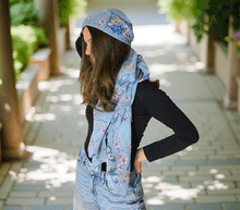 Naložite sliko v pregledovalnik galerije, ženski šal poletni šali rožice modni sal rože sali prehodni sal cvetlice bombaž bombaz svila ženski šali moda udoben šal mehek sal jesenski zenski sal zenski sali metulji jesenski šal cvetlični ženski šal