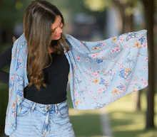 Naložite sliko v pregledovalnik galerije, ženski šal poletni šali rožice modni sal rože sali prehodni sal cvetlice bombaž bombaz svila ženski šali moda udoben šal mehek sal jesenski zenski sal zenski sali metulji jesenski šal cvetlični ženski šal