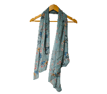 Naložite sliko v pregledovalnik galerije, ženski šal poletni šali rožice modni sal rože sali prehodni sal cvetlice bombaž bombaz svila ženski šali moda udoben šal mehek sal jesenski zenski sal zenski sali metulji jesenski šal cvetlični ženski šal