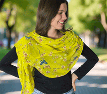 Naložite sliko v pregledovalnik galerije, ženski šal poletni šali rožice modni sal rože sali prehodni sal cvetlice bombaž bombaz svila ženski šali moda udoben šal mehek sal jesenski zenski sal zenski sali metulji jesenski šal cvetlični ženski šal