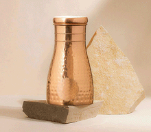 Naložite sliko v pregledovalnik galerije, bakrena karafa steklenica za vodo bakrena flaška steklenica iz bakra flaška iz bakra  baker flaska kovana za vodo iz bakra 1000ml
