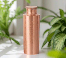 Naložite sliko v pregledovalnik galerije, bakrena karafa steklenica za vodo bakrena flaška steklenica iz bakra flaška iz bakra  baker flaska kovana za vodo iz bakra 700 ml
