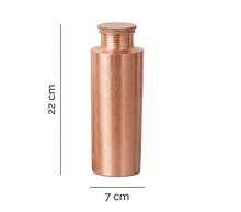 Naložite sliko v pregledovalnik galerije, bakrena karafa steklenica za vodo bakrena flaška steklenica iz bakra flaška iz bakra  baker flaska kovana za vodo iz bakra 700 ml
