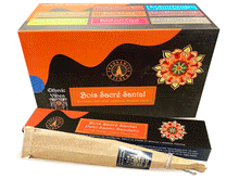 Naložite sliko v pregledovalnik galerije, dišeče palčke ethnic vibes sveti les sandalovina disece palcke  ethnic vibes palo santo sandalo dišave kadilo dišava za dom kadilo za dom dišeče palčke za meditacijo ethnic vibes  masala sveti les naravne dišeče palčke Fragrances &amp; Sens Ethnic Vibes Palo Santo Sandalo
