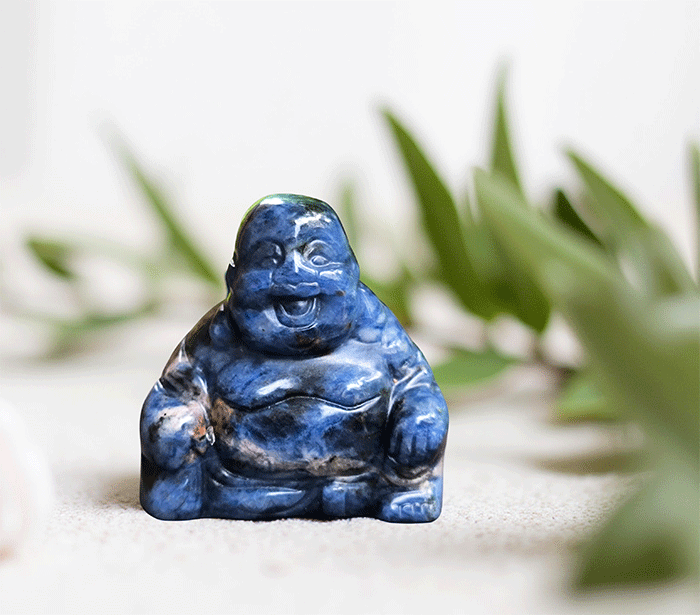 kipec buda iz sodalita kip buda iz kristalov figura bude sodalit buddha meditacija figura buda dobro počutje dekoracija za dom joga buddha