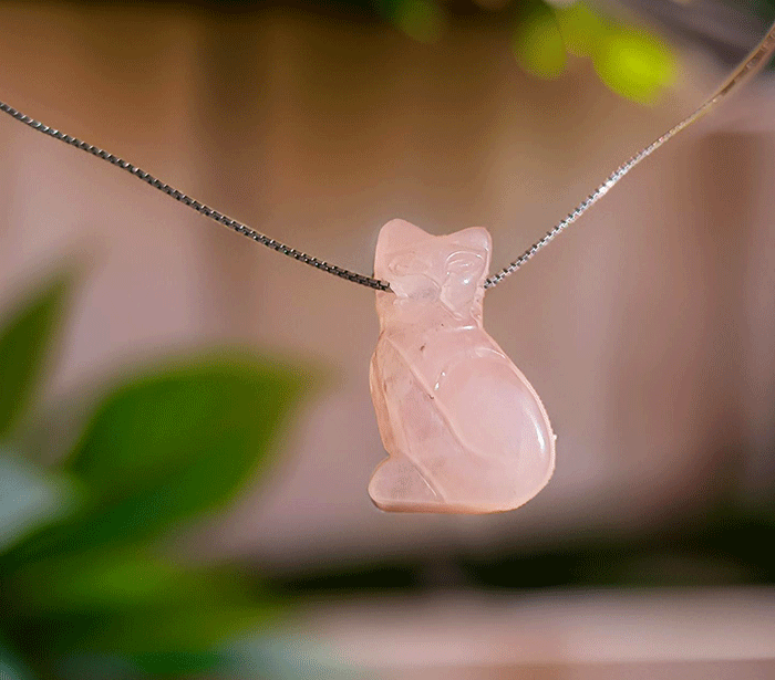 obesek roževec mačka obesek muca roževec kristal talisman roževec mačke kristali poldragi kamni mačka nakit kristali mačka