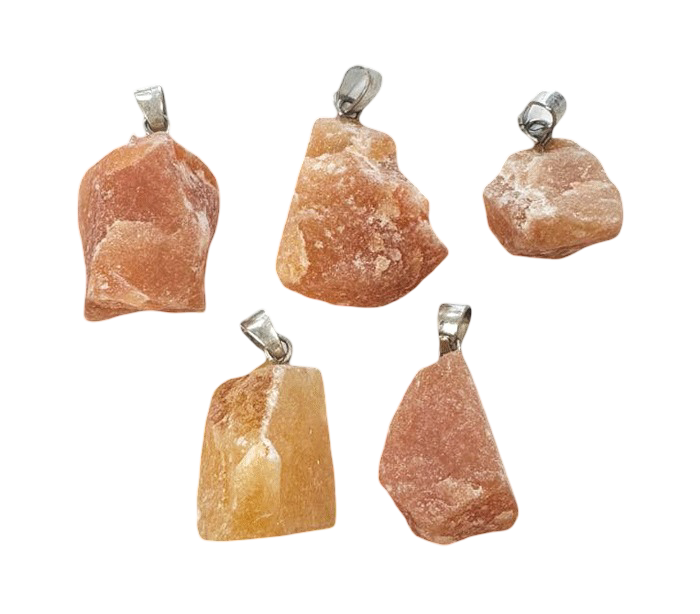 kristali surov obesek iz kristalov obesek podragi kamni obeski iz kristalov poldragi kamni obeski oranžni aventurin talisman iz kristalov talisman poldragi kamni oranžni aventurin