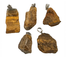 Naložite sliko v pregledovalnik galerije, kristali surov obesek iz kristalov obesek podragi kamni obeski iz kristalov poldragi kamni obeski tigrovo oko talisman iz kristalov talisman poldragi kamni tigrovo oko
