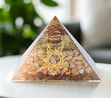 Naložite sliko v pregledovalnik galerije, orgonit piramida sončev kamen kristali zaščita zascita elektromagnetno sevanje orgonit piramida kristali soncev kamen spirala kristali  poldragi kamni piramide piramida moč moc  orgonit  piramida orgonit elektrosmog 
