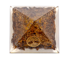 Naložite sliko v pregledovalnik galerije, orgonit piramida tigrovo oko kristali zaščita zascita elektromagnetno sevanje orgonit piramida kristali tigrovo oko spirala kristali  poldragi kamni piramide piramida moč moc  orgonit  piramida orgonit elektrosmog 
