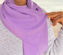 Naložite sliko v pregledovalnik galerije, šal šali ženski šali poletni šali prehodni šali modni dodatki svila viskoza enobarvni šali enobarven šal sal enobarven lahek sal viskoza svila sal naravni material
