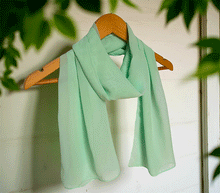 Naložite sliko v pregledovalnik galerije, šal šali ženski šali poletni šali prehodni šali modni dodatki svila viskoza enobarvni šali enobarven šal sal enobarven lahek sal viskoza svila sal naravni material
