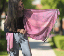 Naložite sliko v pregledovalnik galerije, sal sali šal šali pasmina pašmina ženski šali modni šali zenski sal bombaž viskoza šali lepota mehko jesenski šal zimski šal prehodni šal poletni šali  topel sal naravni materiali 
