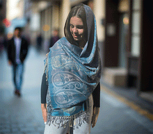 Naložite sliko v pregledovalnik galerije, sal sali šal šali pasmina pašmina ženski šali modni šali zenski sal bombaž viskoza šali lepota mehko jesenski šal zimski šal prehodni šal poletni šali  topel sal naravni materiali 
