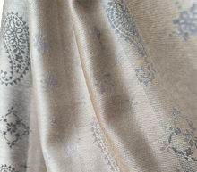 Naložite sliko v pregledovalnik galerije, sal sali šal šali pasmina pašmina ženski šali modni šali zenski sal bombaž viskoza šali lepota mehko jesenski šal zimski šal prehodni šal poletni šali  topel sal naravni materiali 
