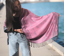 Naložite sliko v pregledovalnik galerije, sal sali šal šali pasmina pašmina ženski šali modni šali zenski sal bombaž viskoza šali lepota mehko jesenski šal zimski šal prehodni šal poletni šali  topel sal naravni materiali 
